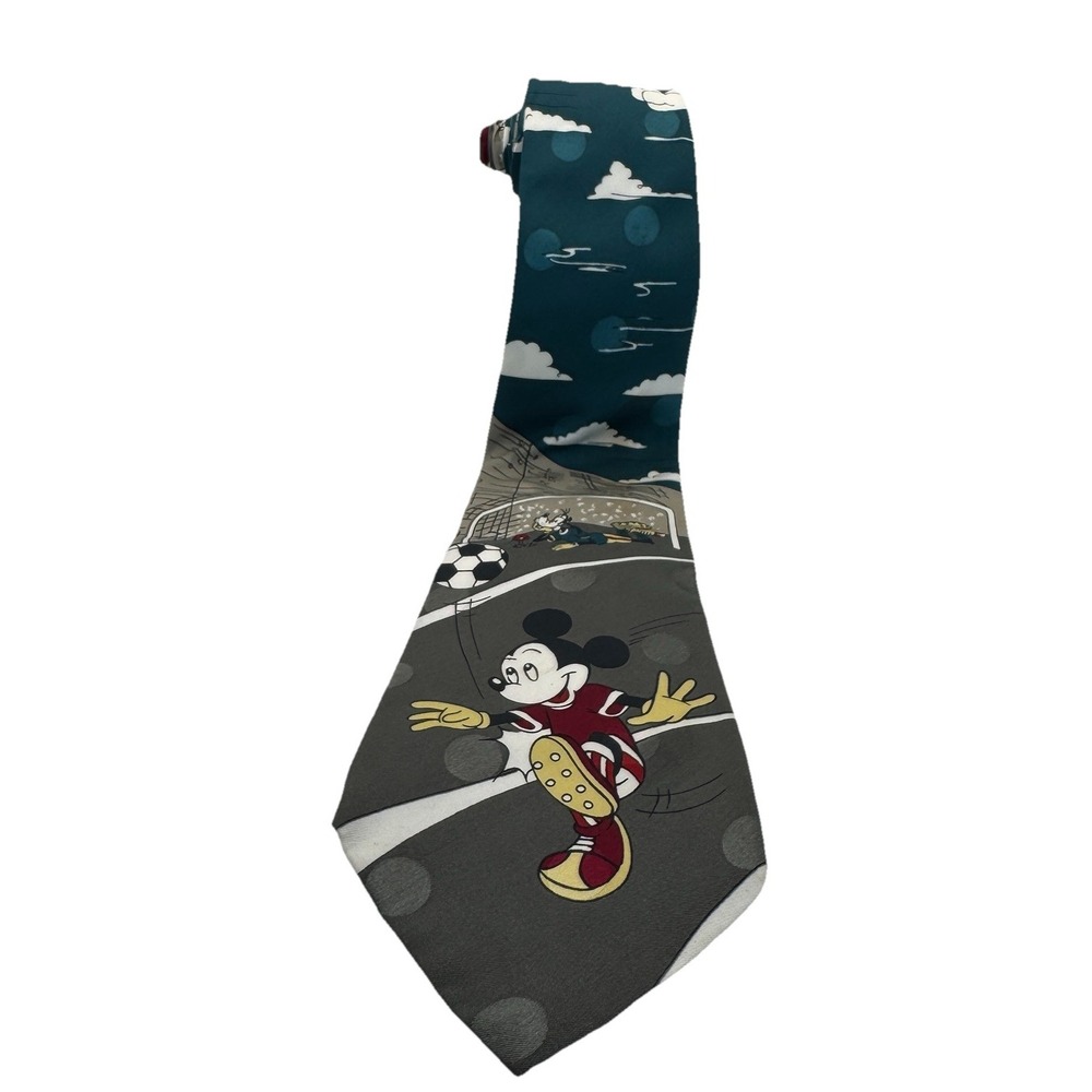 Mickey Mouse Goofy Soccer Disney Novelty Tie Men's Necktie 29 Inches Vintage